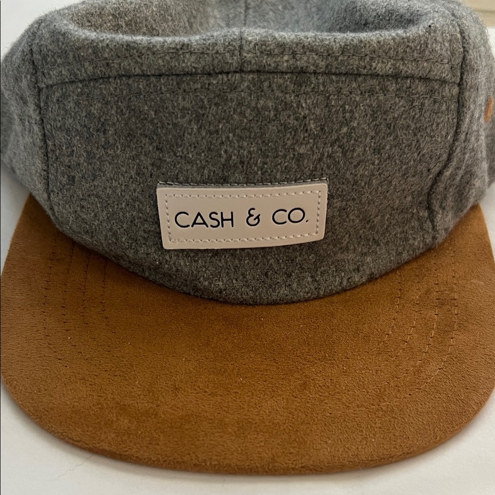 Cash & Co. Gray and Camel Cap
